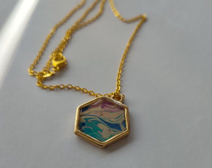 Acrylic Pendant Necklace 