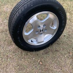 Tire  And Rim 🛞 Honda Pilot 2003 225/60/16