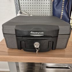 Heavy Duty SENTRY Safe With Keys 