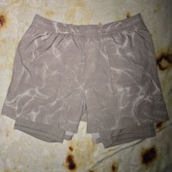 DSG Shorts Size M