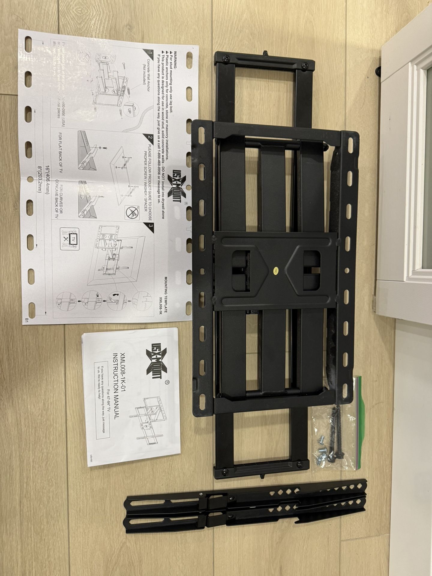 TV Mount Bracket For TVs Up To 132lbs - 47-84”
