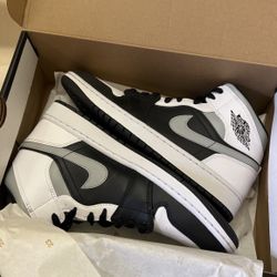 Jordan Mid 9.5