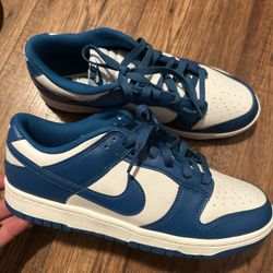 Nike Dunks 
