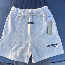 Light oatmeal Essential shorts grey