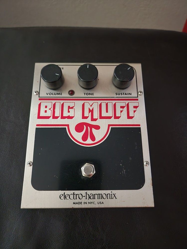 EHX Big Muff Pi Fuzz Guitar Effect Pedal