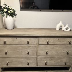 Farmhouse 6-drawer dresser