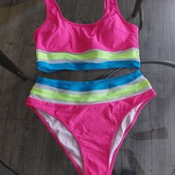 New Beautiful Bathing Suit Size M.  See Photos.  Cash Pickup Only 