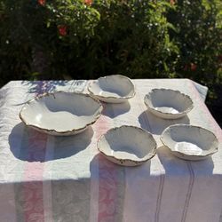 White River Pottery 4 Bowls And Plate Set