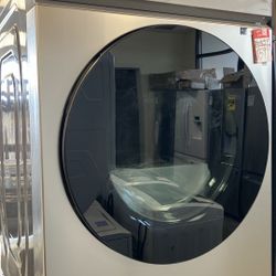 💥Great Deal💥 7.5 cu. ft. Smart Gas Dryer with Steam Sanitize+ in Platinum