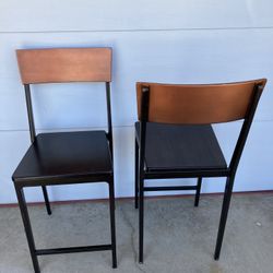 2 Counter Height Chairs $50 For Both Very Stable And Stackable