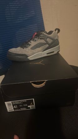 Air Jordan one low SE (GS)￼