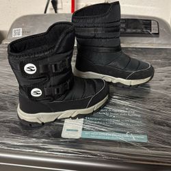 Kids Snow Boots $10
