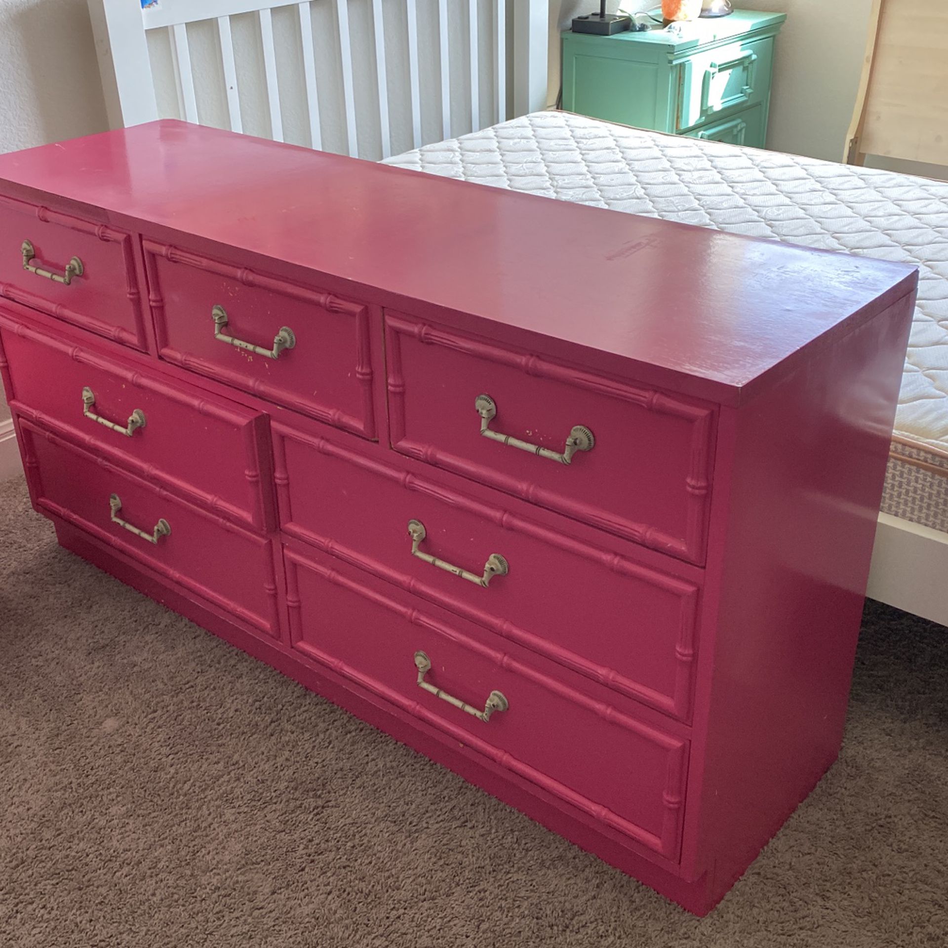 Broyhill Pink Dresser And 2 Nightstands Bamboo Trim Girls Bedroom 