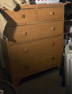 Wood Dresser with 5 Drawers