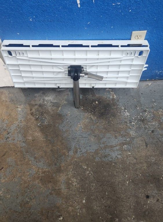 Bait Fillet Table With Swivel Rod Holder