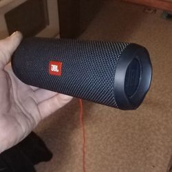 JBL speaker 