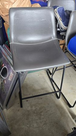 5 Bar Stools