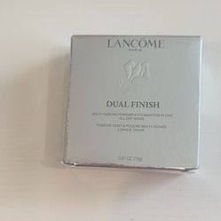 Lancôme Dual Finish Powder Foundation – Full Size (0.67 oz)