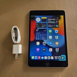 Apple iPad Mini 4 - Wifi/Cellular - Like New 