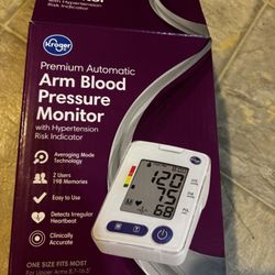 Blood pressure monitor 