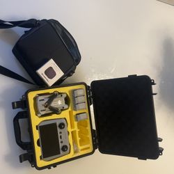 DJI Mini 3 pro with RC remote & fly more kit with extra batteries