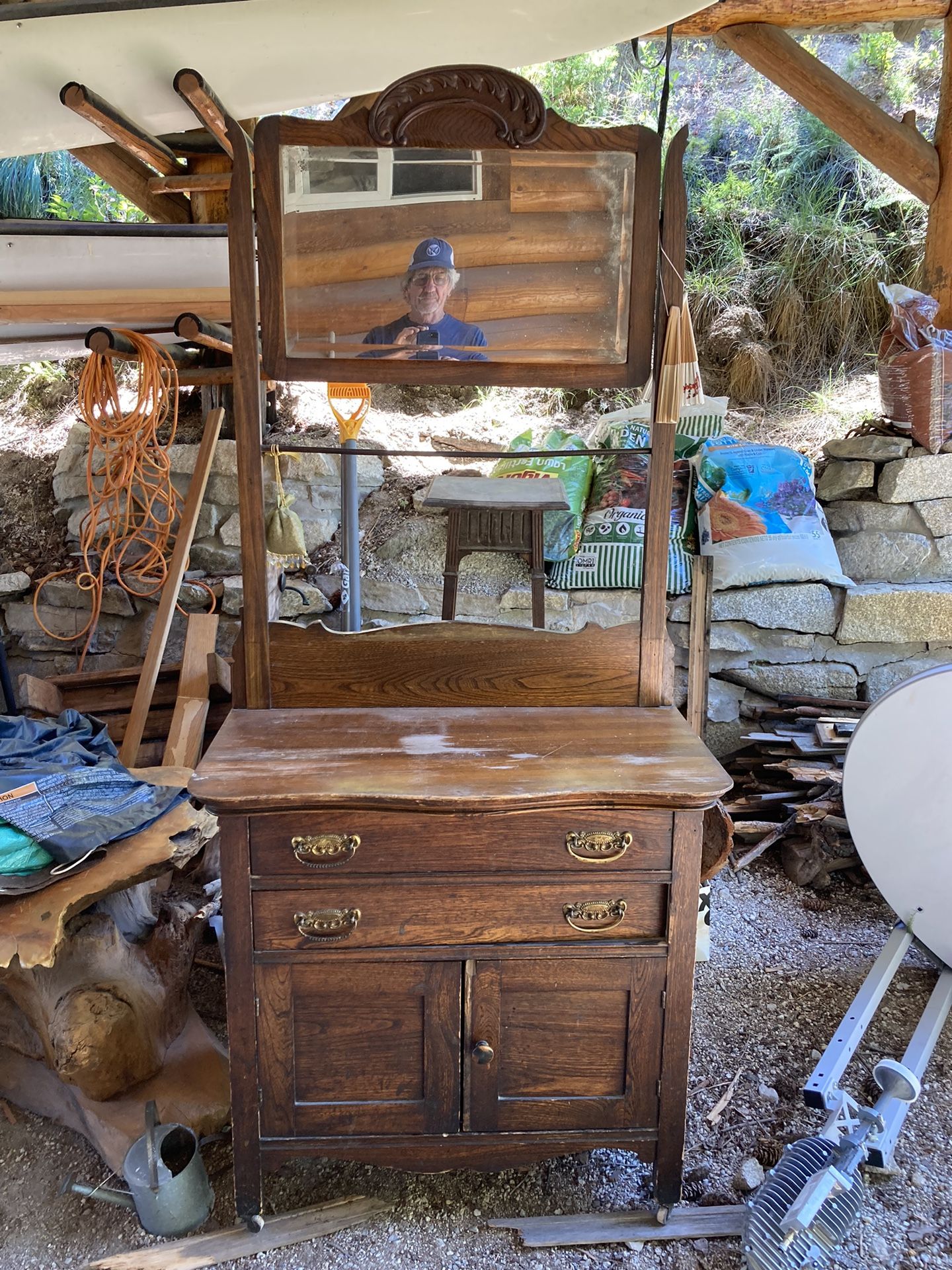 Antique Drawers With Mirror