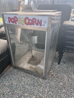 Commercial popcorn machine