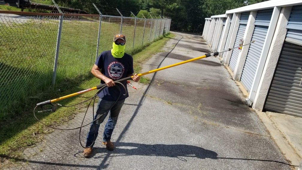 Pressure washer long gun