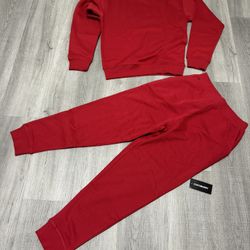 Brandnew Cocoburry  Sweatshirt & Jogging Pants Size Small Retail Value $159 + Tax 