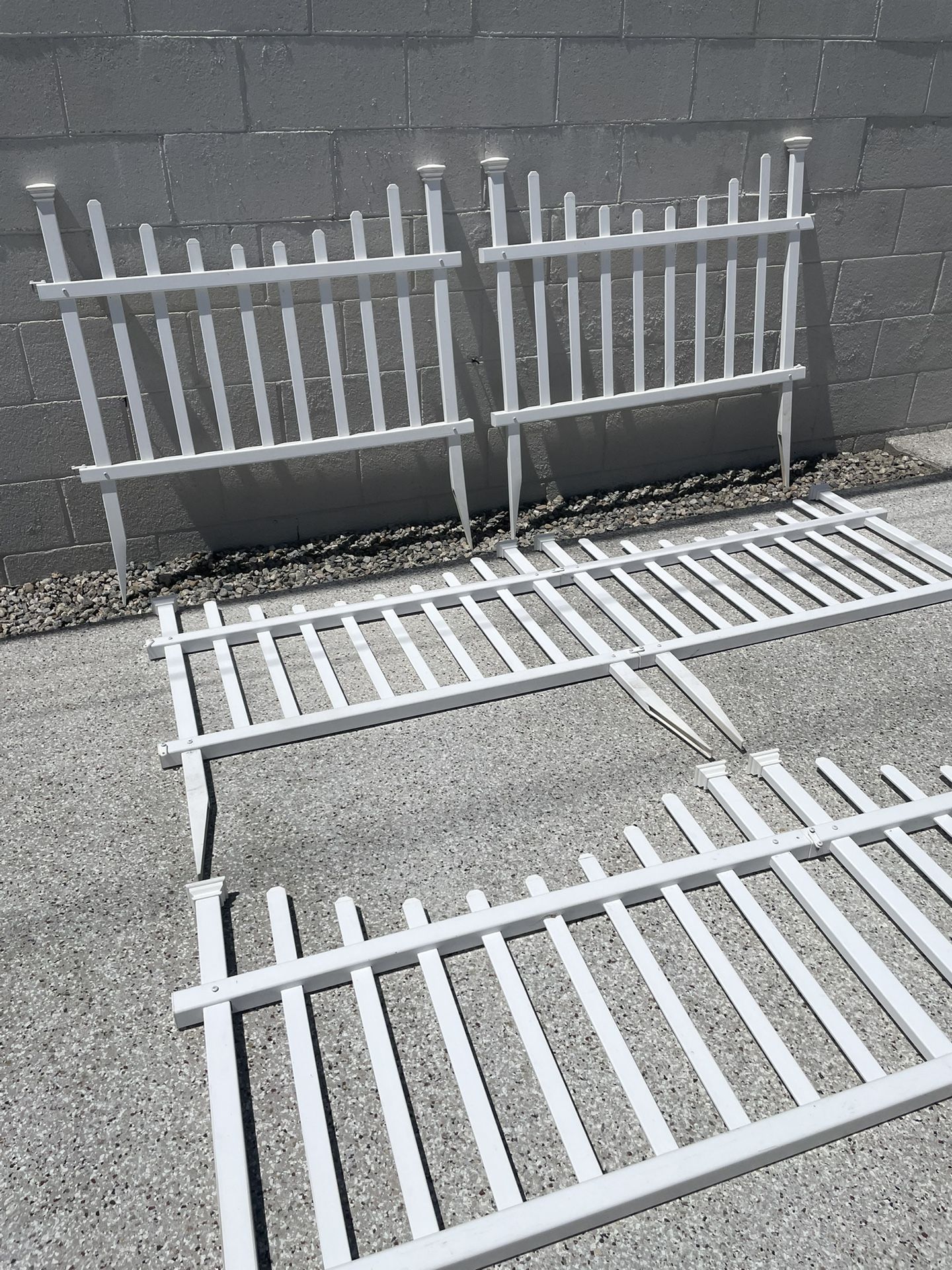 Zippity White Picket Fence With Gate, 33 Feet Long