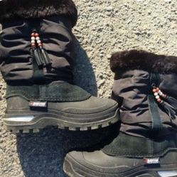 Baffin girls snow boots size 1