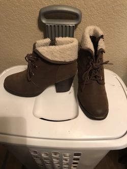 Short boots