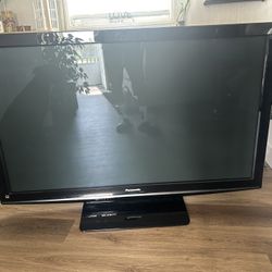 57 Inch Panasonic Flat Screen Tv 