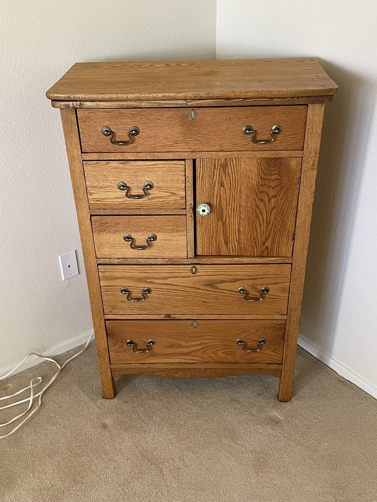 Chest, Dresser, Antique Dresser, 1944, All Draws Open, $90