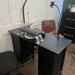 Nail Tech Table 