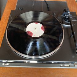 ***Technics SL-BD20D  Turntable Mint***