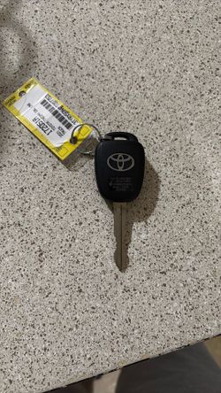 Toyota Tacoma KEY