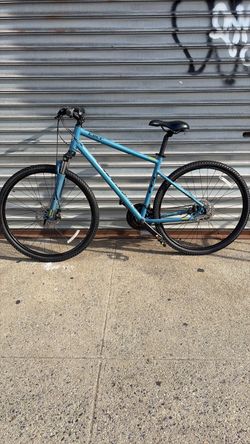 Jamis DXT A3 Hybrid Bicycle – Medium Frame