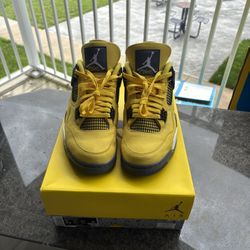 Jordan Retro 4 ‘Lightning’