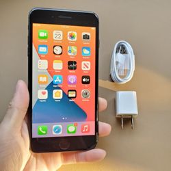 iPhone 8 Plus - UNLOCKED - Like New 