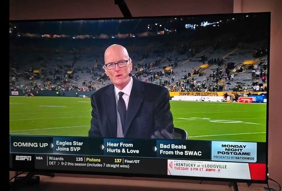 TCL Roku 4K, QLED TV (50in With Backlight)