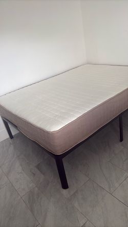 Cama queen
