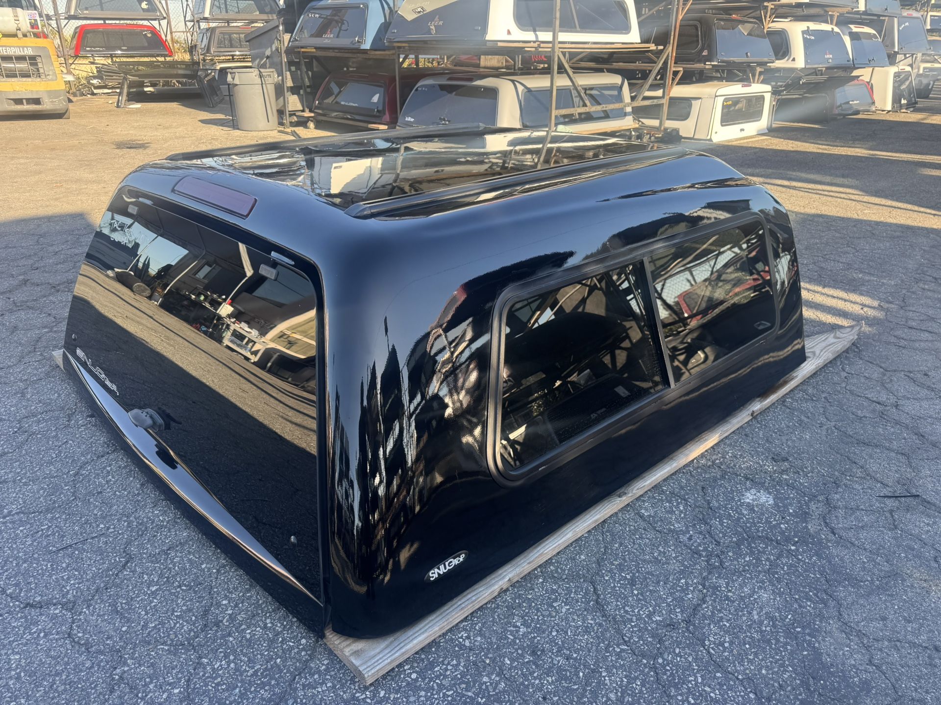 Tacoma Camper Shell 2016-23 . Snugtop Sport Hi Liner 