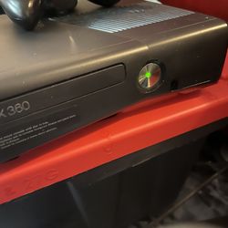 Xbox 360 Kinect With 12 Games …..Con 12 Juegos 