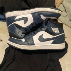 Jordan One Mid Midnight Navy