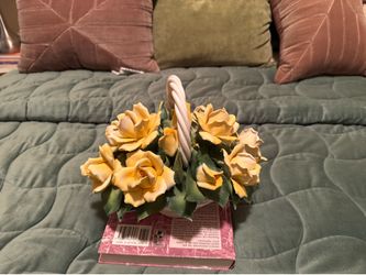 Porcelain Yellow Roses