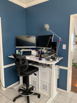 Standing desk + Chair