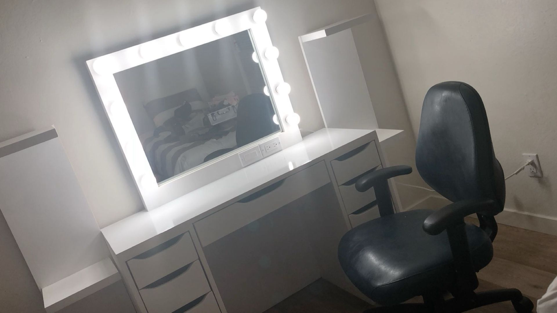 Make Up Vanity