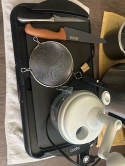 Kitchen dishware