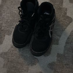 OASIS  FIGHTING SHOES 